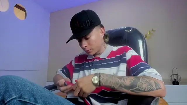 Nascary_Fox webcam