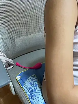 Mina048 webcam