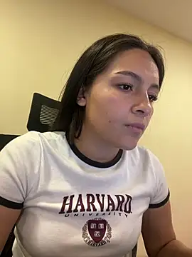 Alyha_Cortes webcam