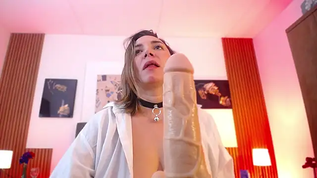 milfsecret69 webcam