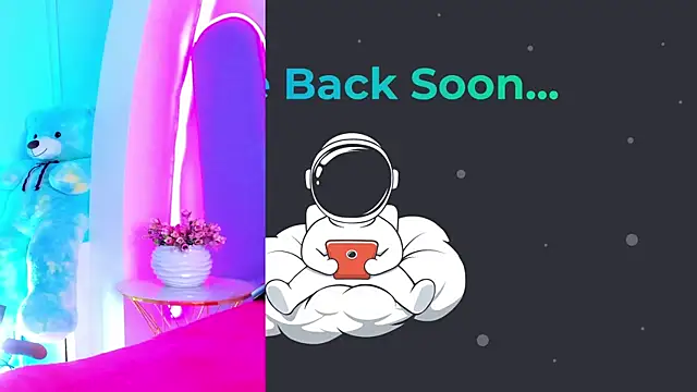 NathaxaLeans webcam