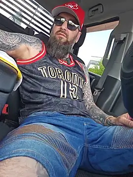 Beardedtattood webcam