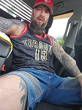 Beardedtattood webcam