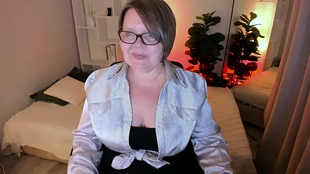 shannonshine - Shannonshine's free webcam - UK Sex Cams