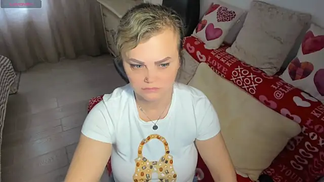 MildMature webcam