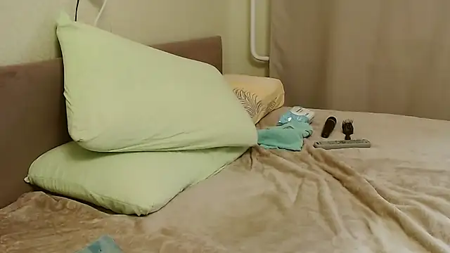 MermaidCurves webcam
