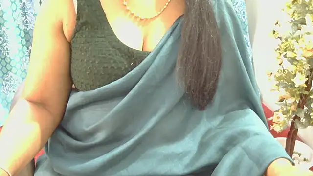 Mallu_Manisha webcam