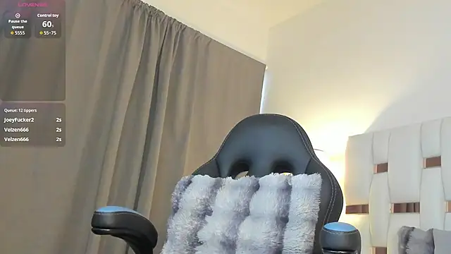 SaraWatsonn1 webcam