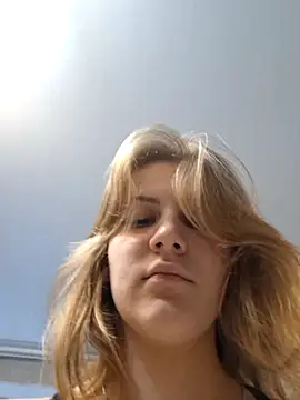 mooniekiss webcam