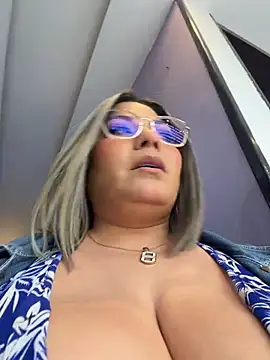 isabella_horney_ webcam