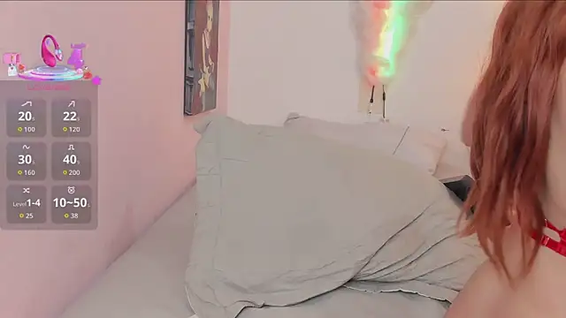 mia_gold_ webcam