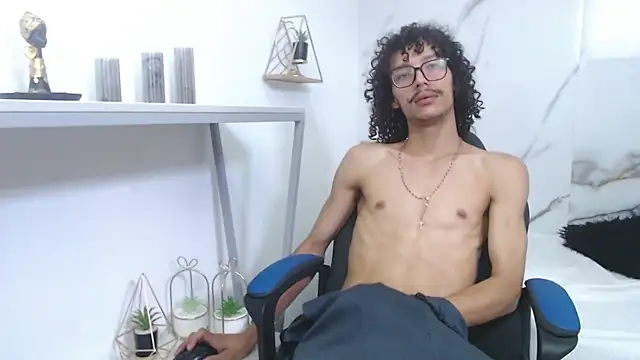 KittyStarmorbid webcam