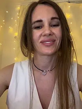 LucieMack webcam
