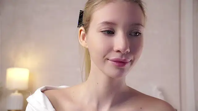 sunnivacovil (F teen) - 💕Teasing my pussy with your pleasure💕