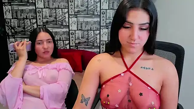 Isa_And_Natasha webcam