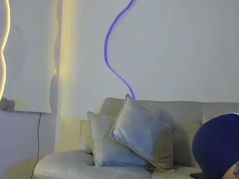 ArohomLester_ webcam