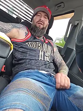 Beardedtattood webcam