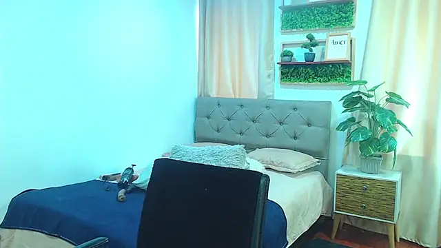 sasi_luna webcam