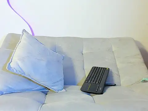ArohomLester_ webcam