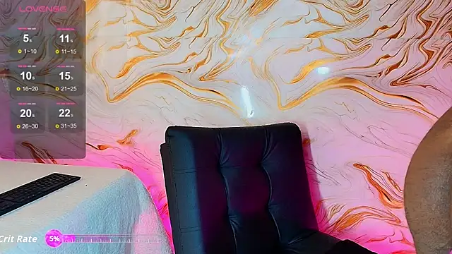EbonyHansNight webcam