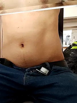 MrSecretSuit webcam
