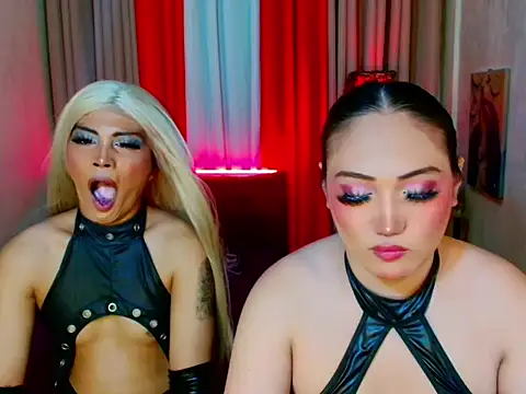 Phenomenal_Shemale webcam
