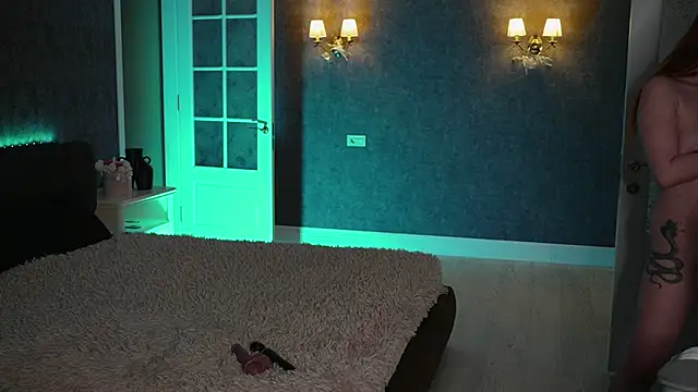 LisaElfy webcam