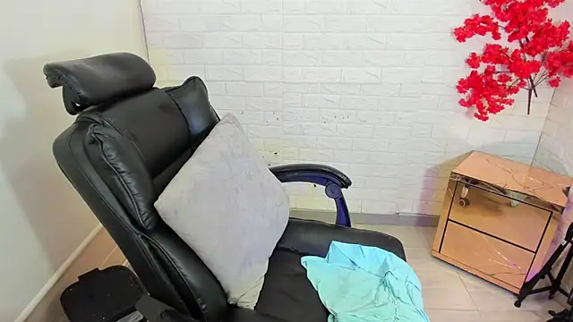 Shara_Oz webcam