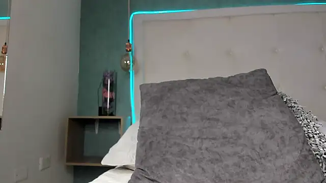 mia_gomez7 webcam