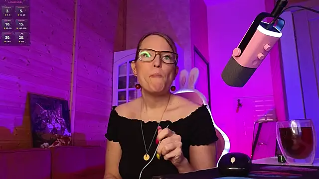 Lady_Shine webcam