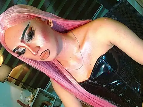 HOLLYWOOD_QUEEN_88 webcam