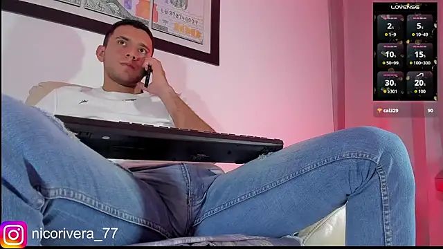 nico_rivera webcam