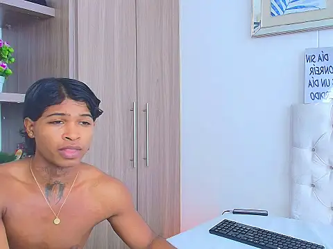 cassian_gold webcam
