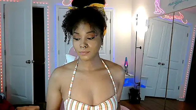 JazmineFoxx webcam