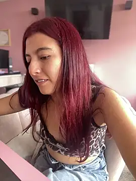 EveRave_Pink webcam