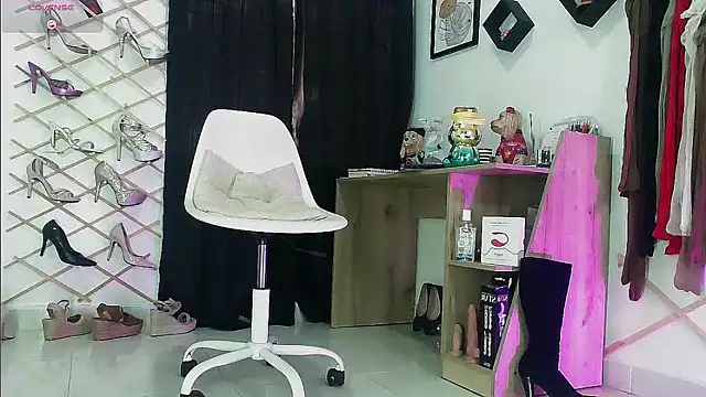 myla_sarah webcam