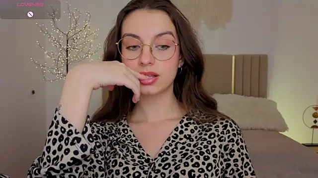 Real_cutie1 webcam