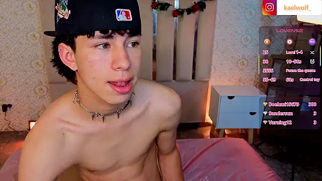 kaelwolf_tay webcam