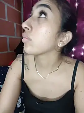 ifeelverywet_andhot webcam