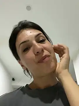 AlyaRei webcam