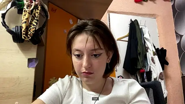 PlumedRolling webcam