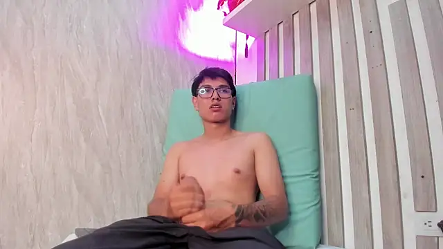 Dylanxscot webcam