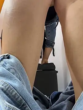 kim_monti webcam