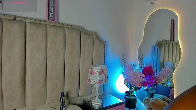 ShanelWest webcam