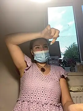 mewKate webcam