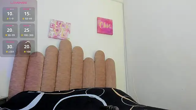 JulianaCarter webcam