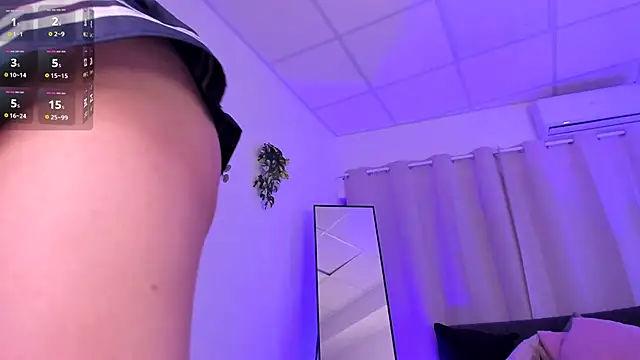 Divine_Madeleine webcam