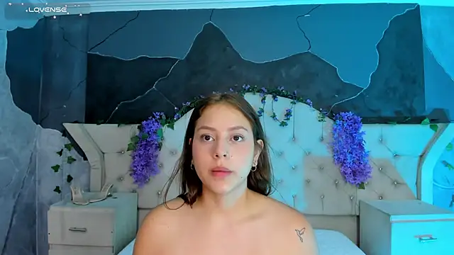 HayleyRoss_ webcam