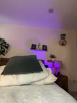 YariRose webcam