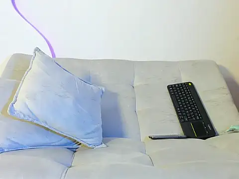 ArohomLester_ webcam